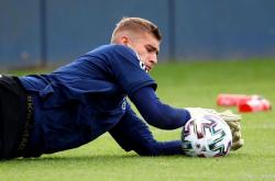 开云体育平台APP-包含汉堡主场完胜，凭借实力摆脱困境的词条