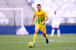 开云体育中国-关于高层谈判中！南特球员马吕耶即将转会法甲劲旅的信息