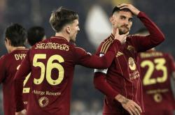 开云平台-包含罗马险胜那不勒斯，莱万一己之力扛起全队的词条