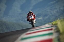 开云体育官网-东决关键战之夜，锡安舞台越大越强