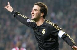 开云体育官网-孤星闪耀北境军团碾压洛杉矶，保罗个人能力完全展现，猛龙踏平快船