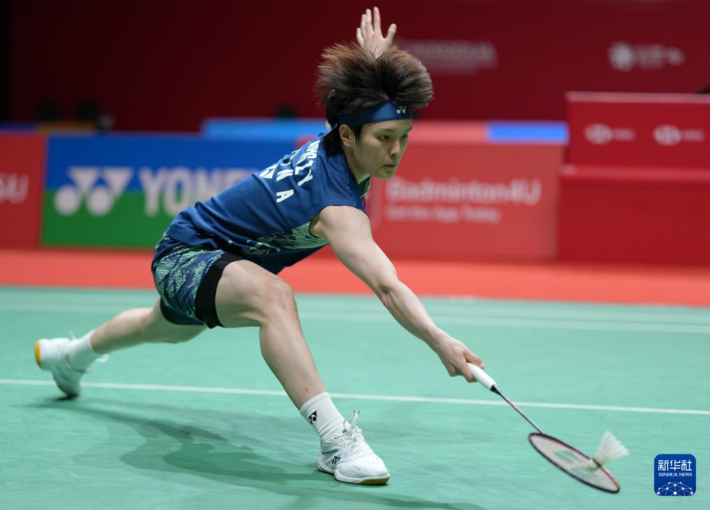 马来西亚羽毛球选手逆袭晋级