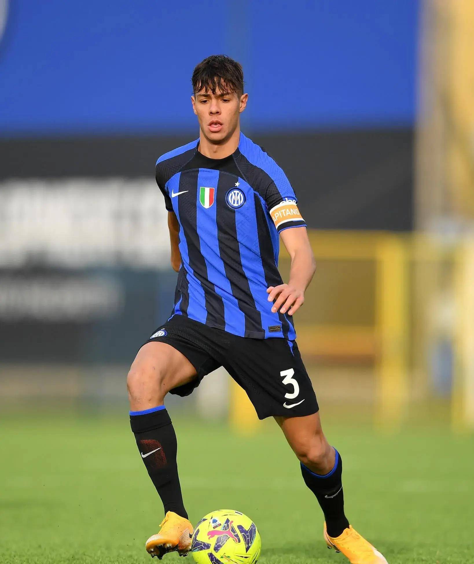 米兰德比再次上演，国际米兰实力不容忽视的简单介绍