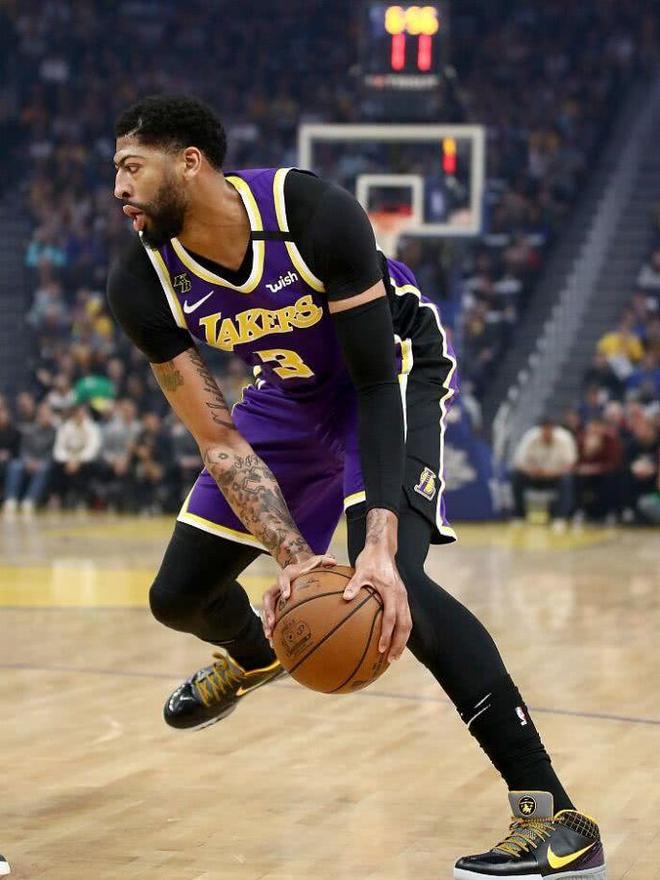 关于XL强势V5，Selfmade一己之力扛起全队的信息