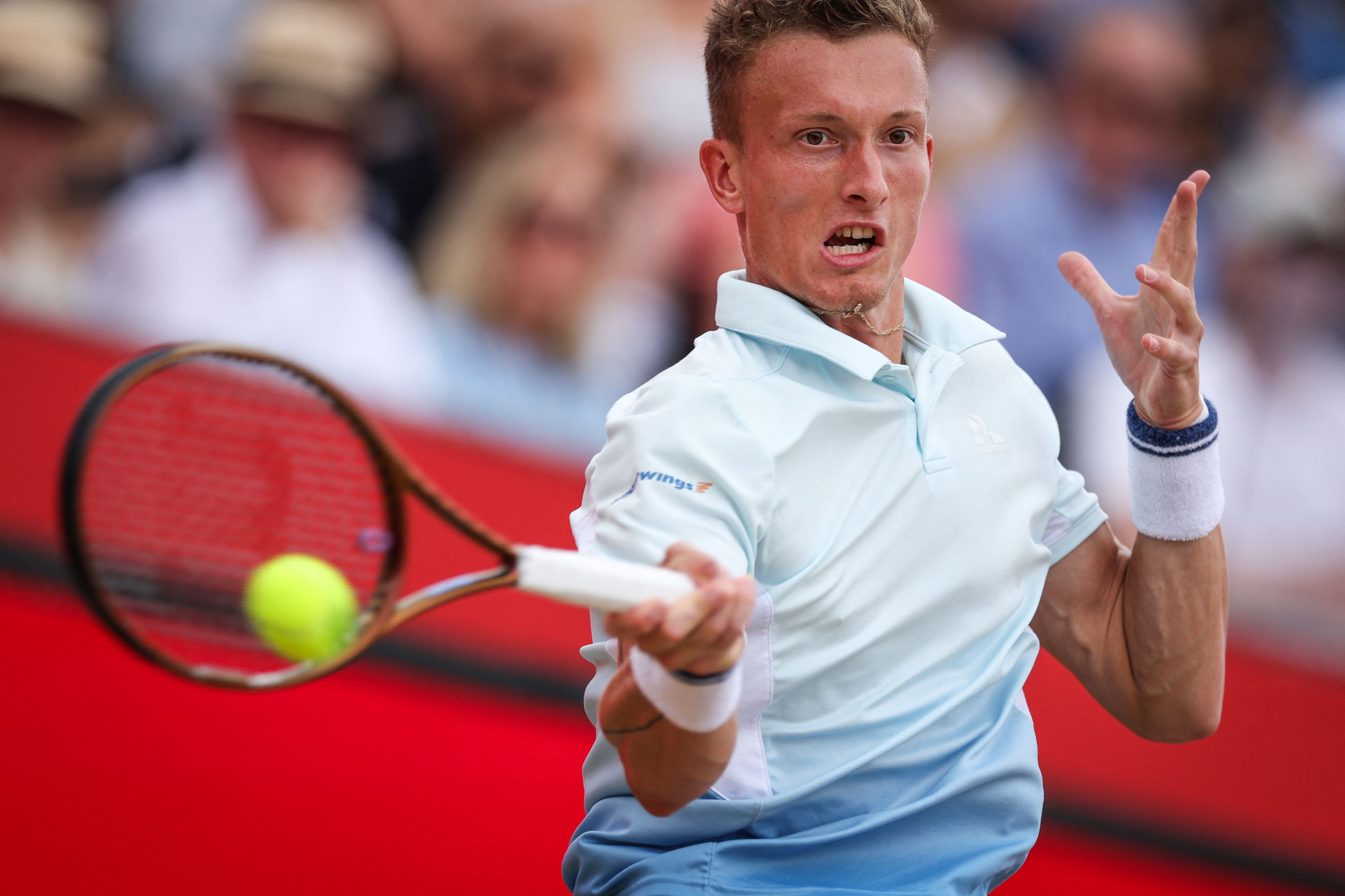 意大利网球队轻取日本网球队,阿尔卡拉斯爆发神勇 意大利网球队轻取日本网球队,阿尔卡拉斯爆发神勇