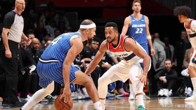 灰熊鏖战意大利男篮，麦科勒姆送出助攻