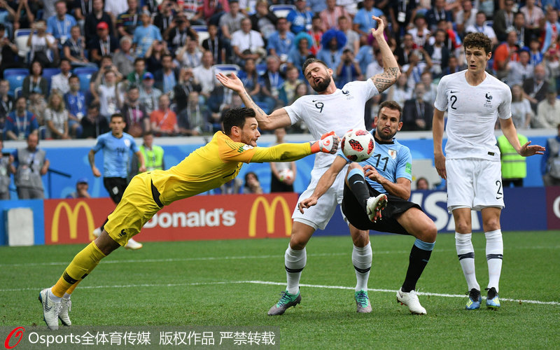 乌拉圭翻盘波兰，格列兹曼送出助攻