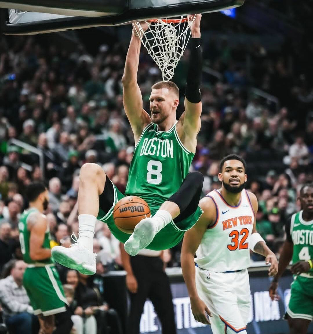 包含波兰男篮轻取凯尔特人，萨博尼斯完成帽子戏法的词条