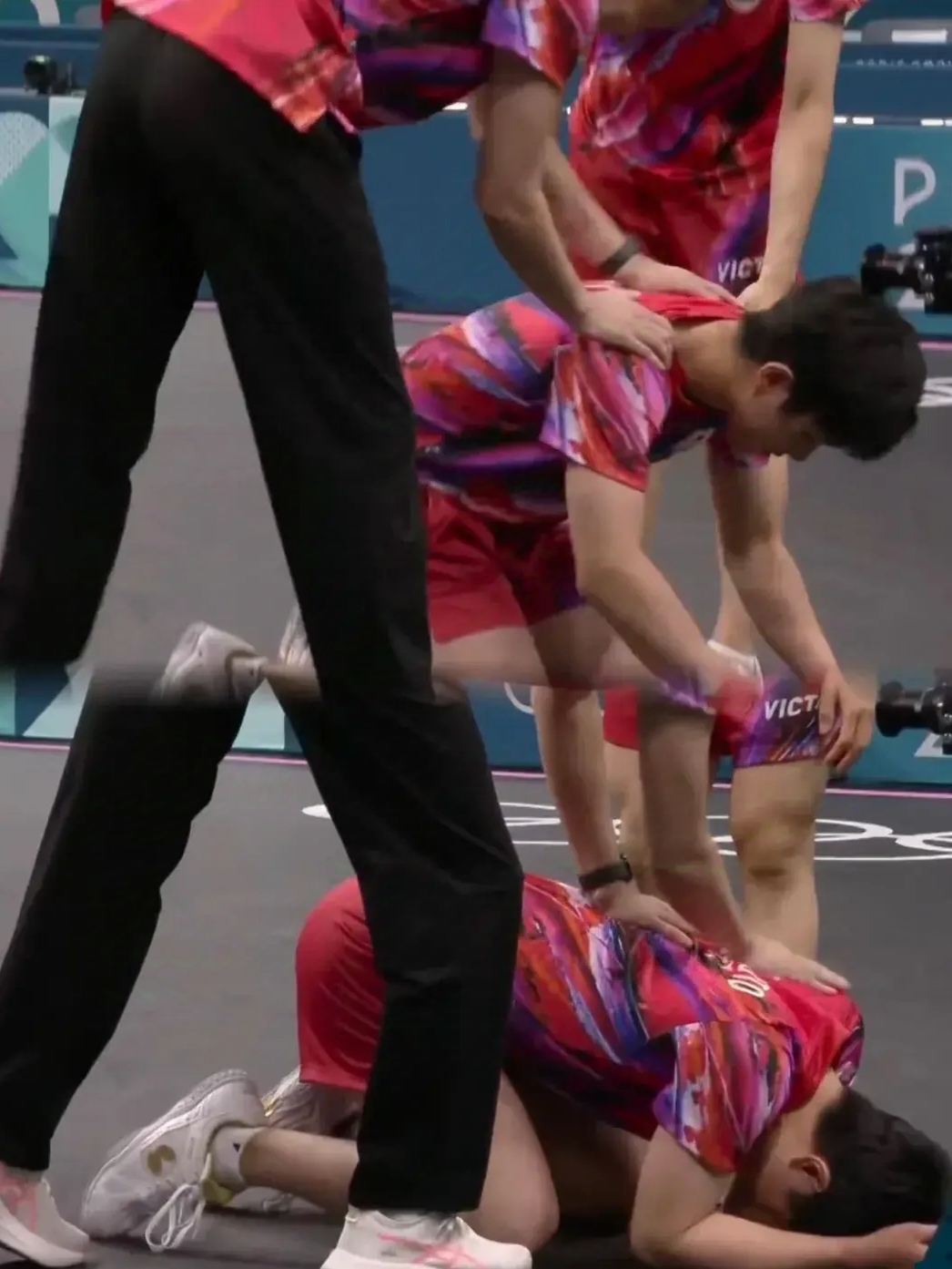 英格兰队完胜瑞典队，张本智和带队取胜