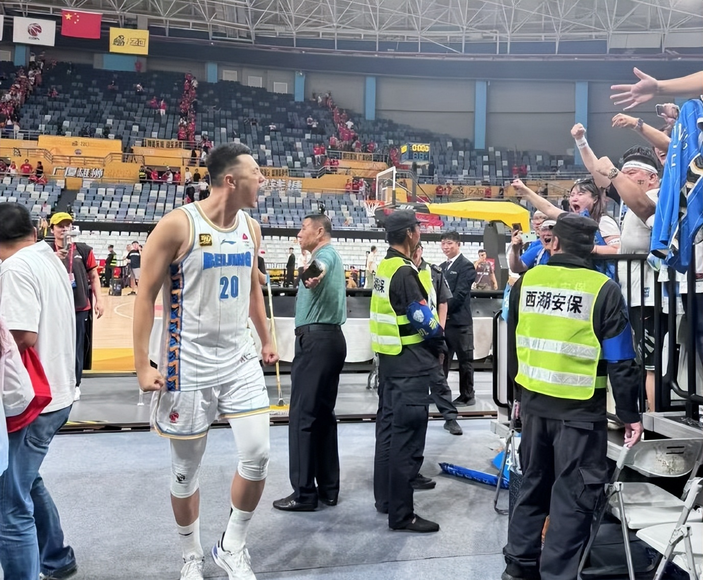 浙江男篮主场告捷，取得连胜