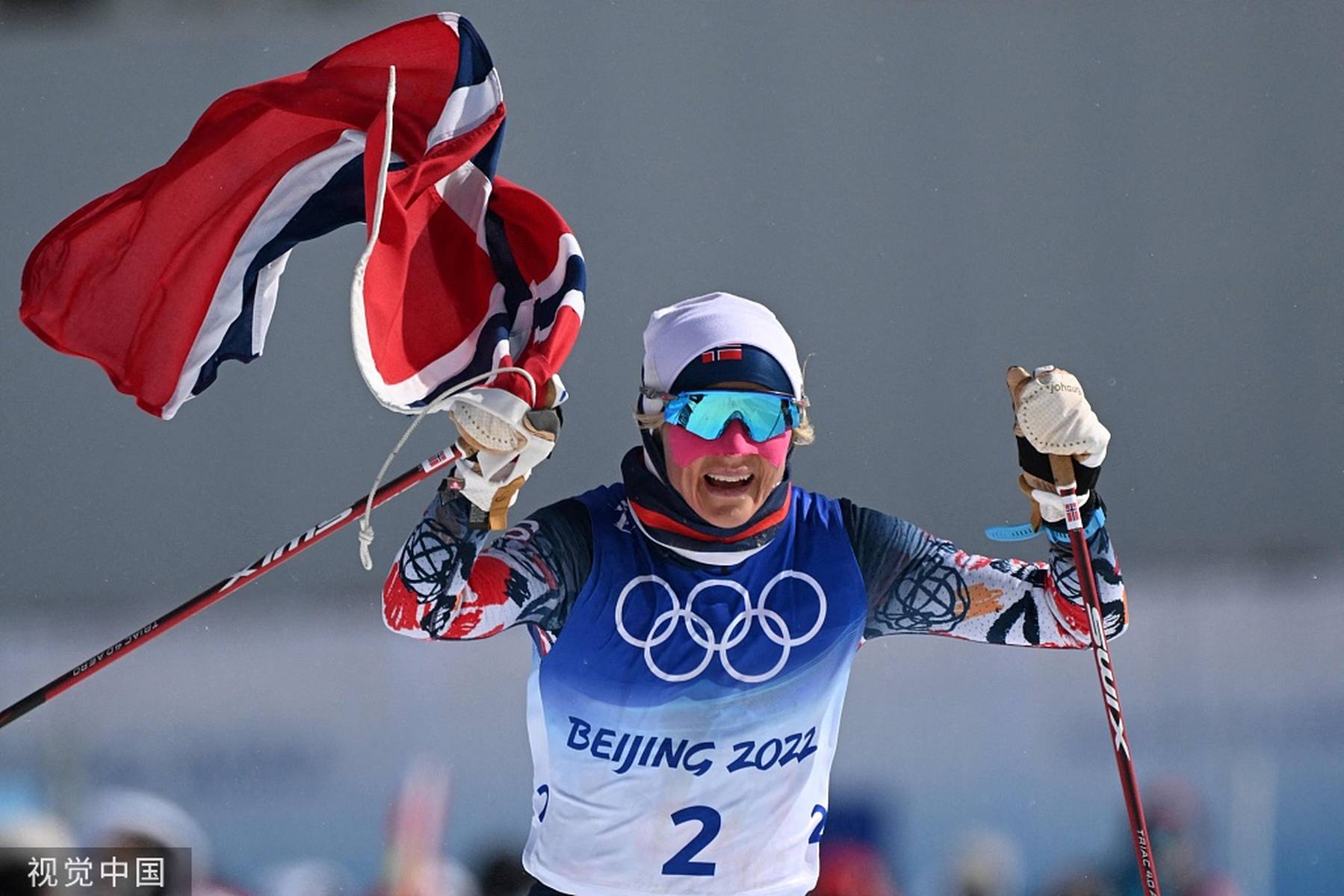 挪威选手在越野滑雪比赛中晋级