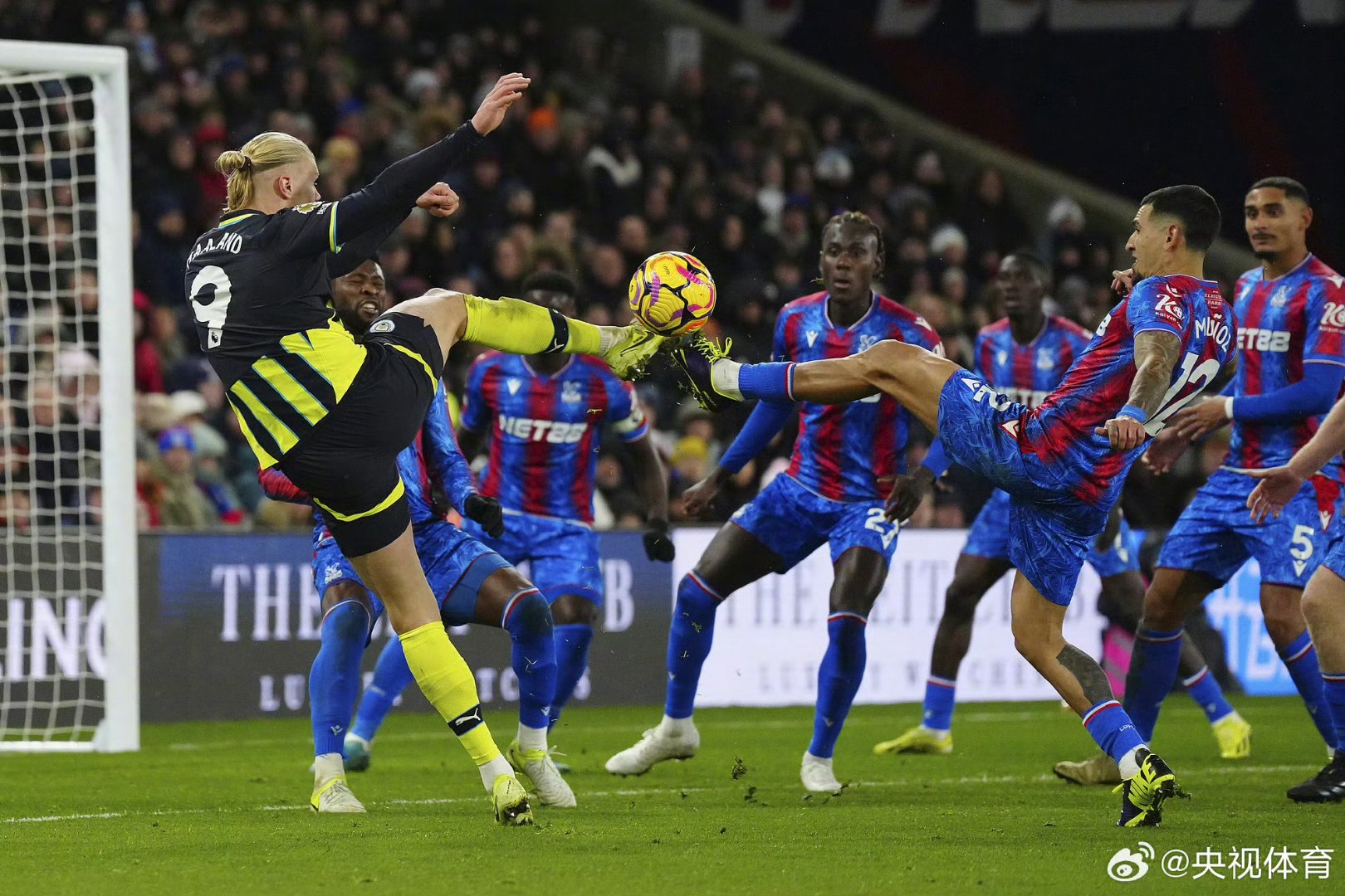 曼联主场大捷，实现重要胜利继续冲刺