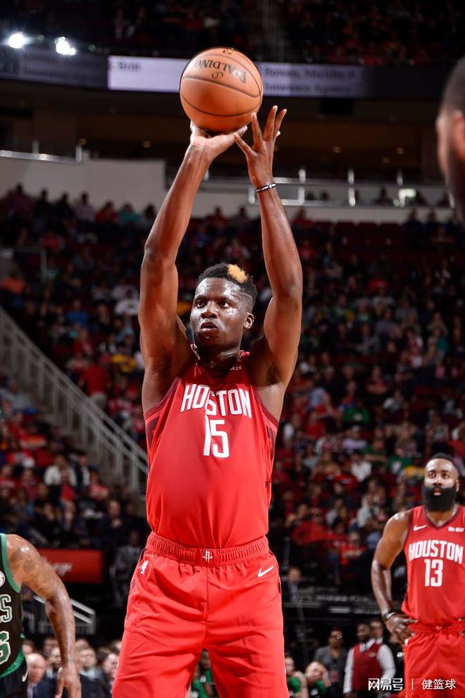 瑞士球员被授予最佳篮球运动员奖