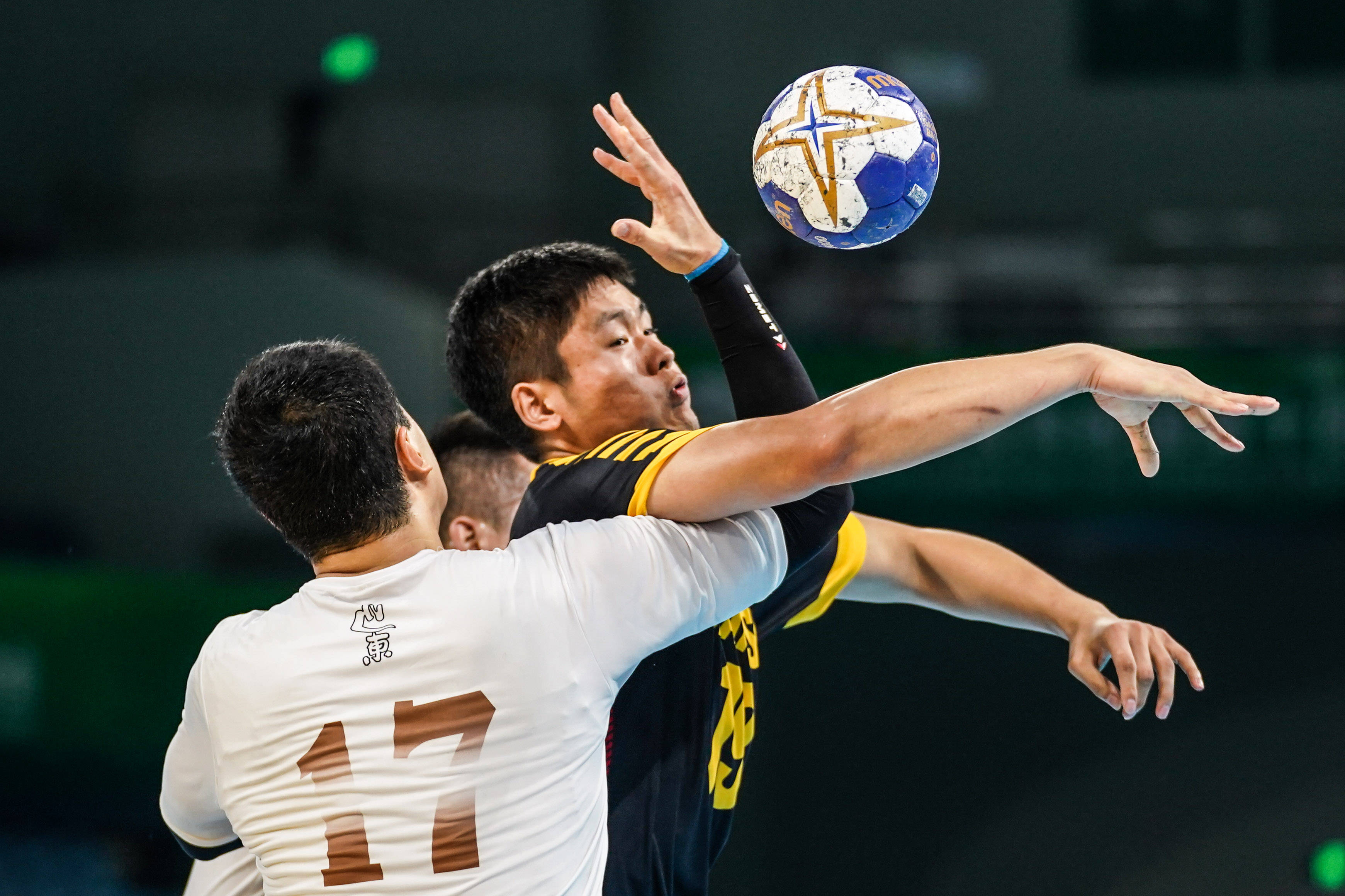 山东齐队战胜陕西铁队，晋级最终战