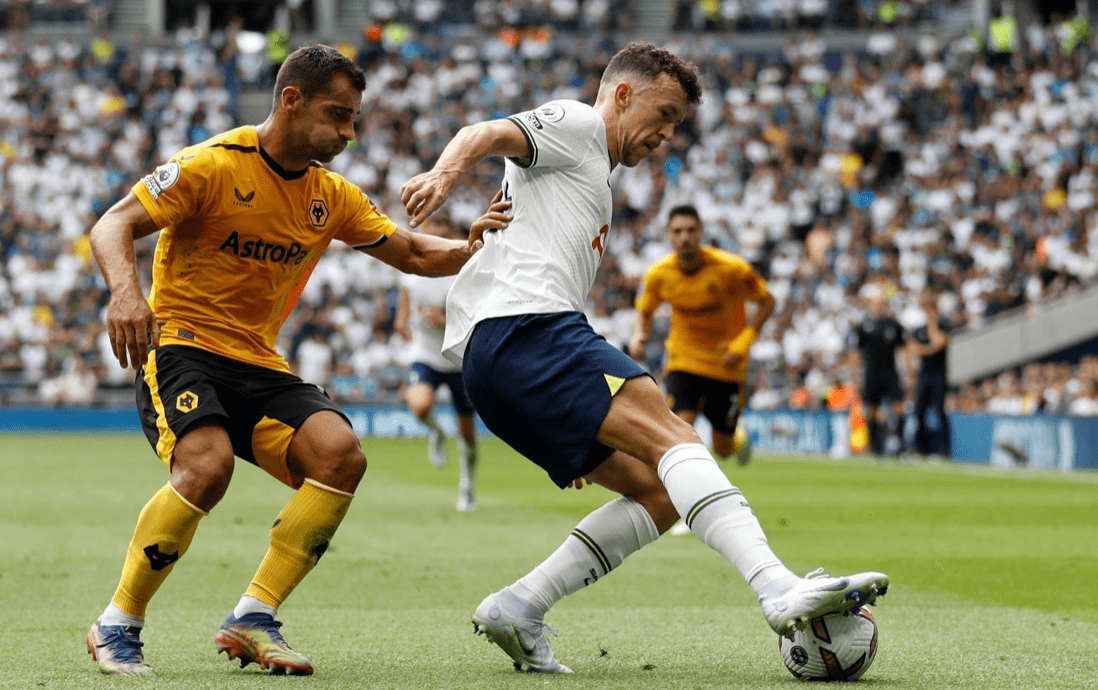 包含埃弗顿-力克对手，积分榜上升至第六位的词条