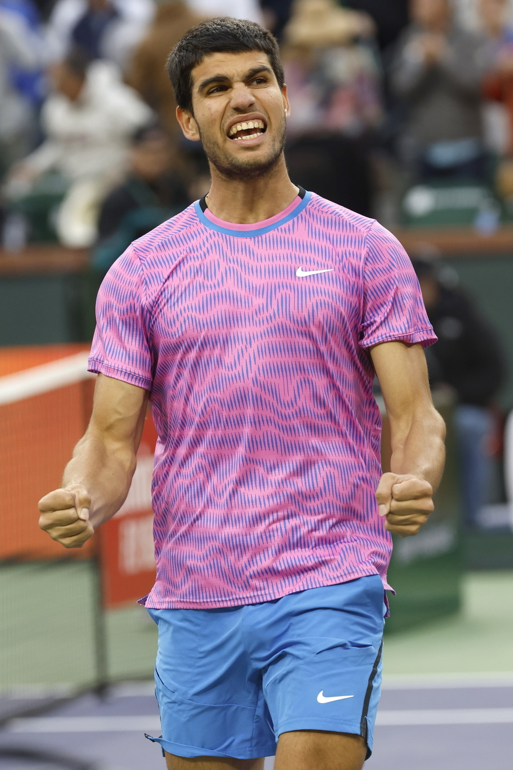 包含联合杯轻取温网，阿尔卡拉斯刷新纪录的词条