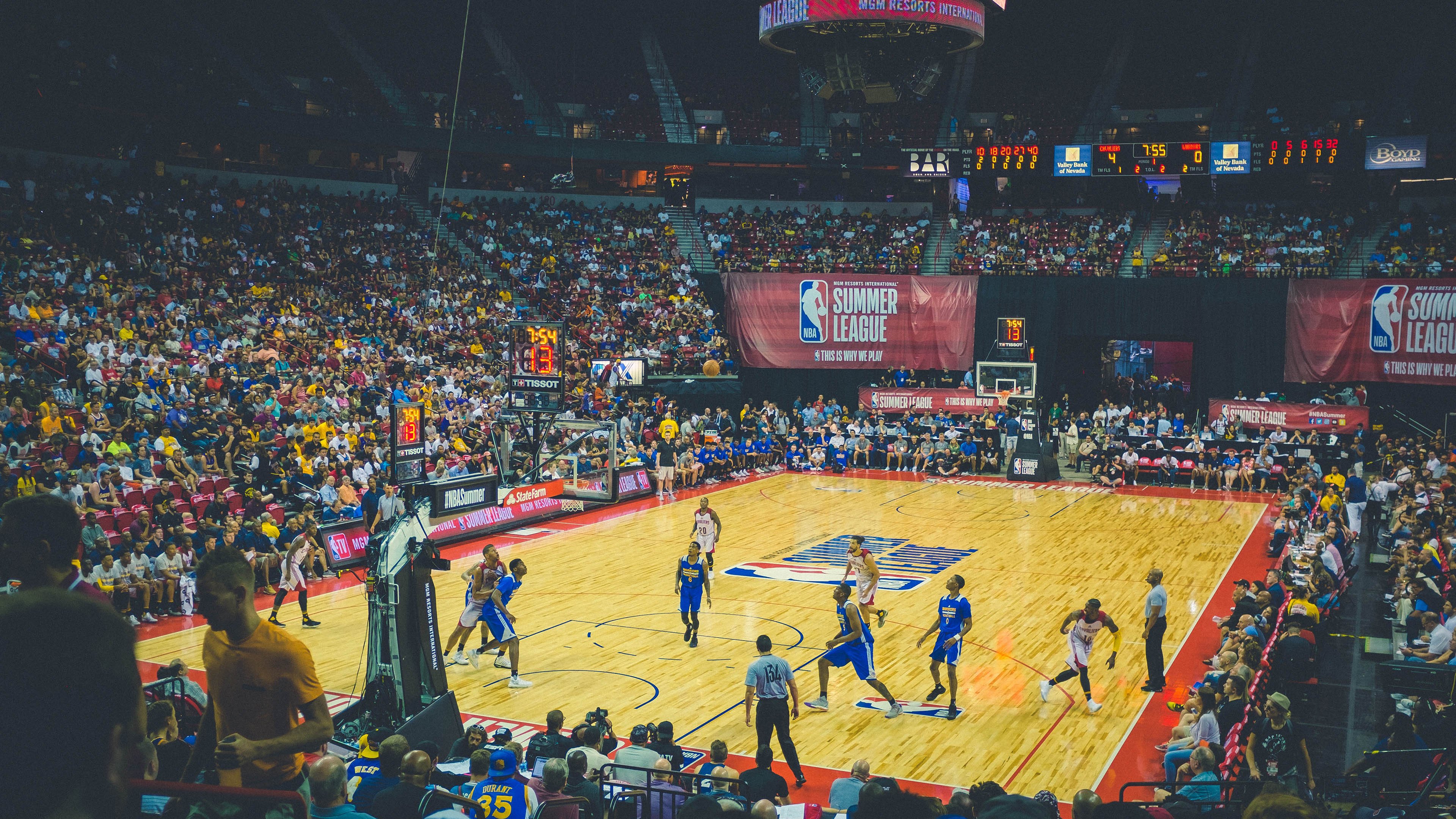 当马克西成为大场面先生，雷霆撕裂骑士的战术密码与时代隐喻