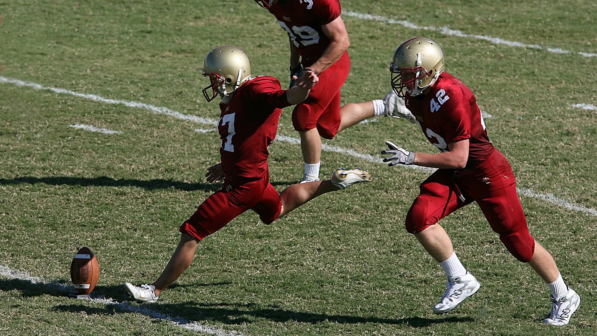 当奇迹成为日常，从洪都拉斯掀翻佛罗伦萨，到皮克在美加墨世界杯的接管时刻